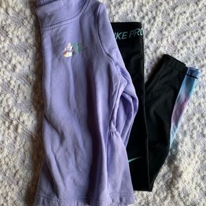 Nike sweatshirt & leggings outfit